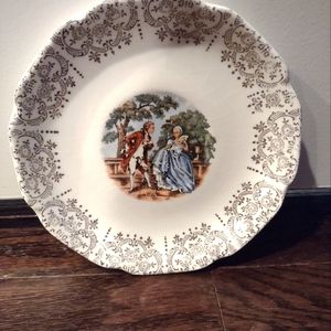 Royal Queen First Colonial 22kt dinner plate